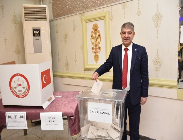 Attarlar Odası’nda Başkan Güler Güven Tazeledi!