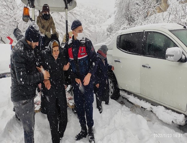 Kahramanmaraş’ta Jandarma Ekipleri Karakışta Tam Not Aldı