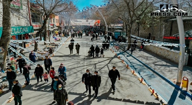 Cadde Trafiğe Kapatılacak, O Güne Özel Büyük İndirimler Yapılacak