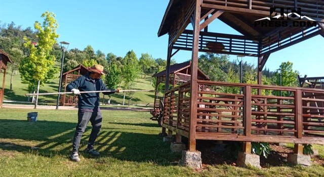 Park ve Mesire Alanlarında Bakım Onarım Çalışması