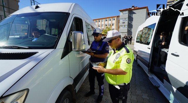 Büyükşehir Zabıtası’ndan Öğrenci Servislerine Sıkı Denetim