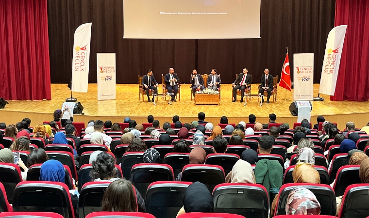 Kahramanmaraş’ta ‘Benim Hocam’ Ekibine Yoğun İlgi