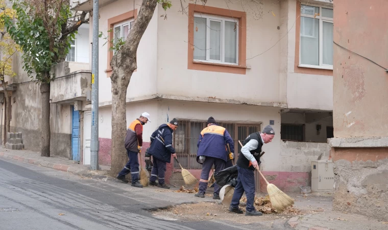 Onikişubat Belediyesi’nin temizlik hamlesi vatandaşlardan takdir görüyor