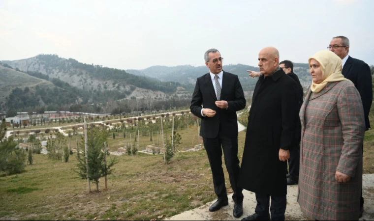 Bakan Kirişci; “Kılavuzlu Millet Bahçesi Şehre Değer Katacak”