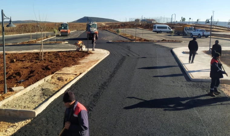 Pazarcık Millet Bahçesi’nin Yolu da Yenilendi