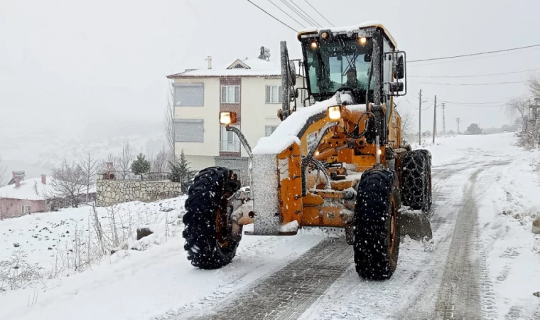 Yollar Büyükşehir’le Ulaşıma Açık Tutuluyor