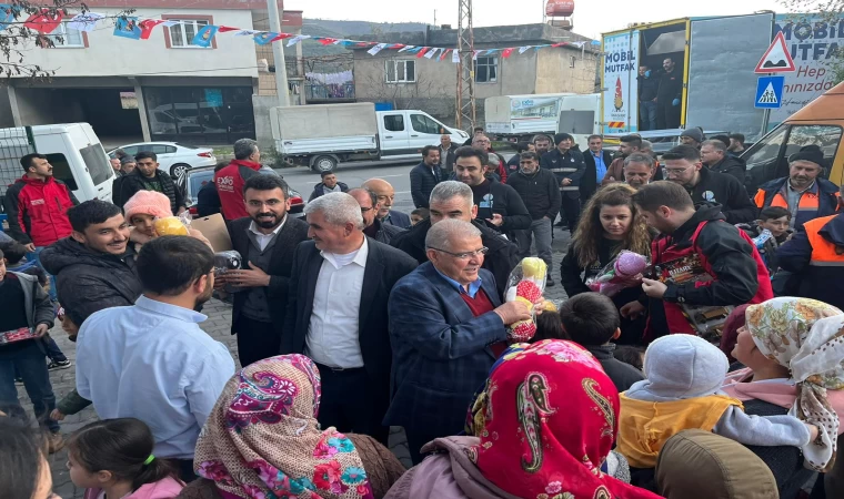 Onikişubat Belediyesi, gönül sofrasını Dönüklü Mahallesi’nde kurdu