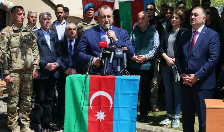 Azerbaycan heyeti depremin merkez üssü Kahramanmaraş’ta!