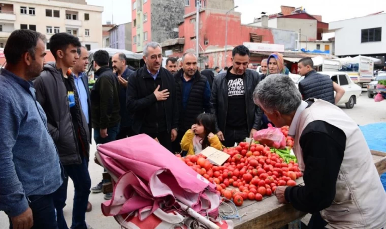 Başkan Güngör, Afşin ve Elbistan’da Vatandaşlarla Buluştu