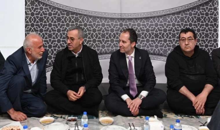 Başkan Güngör, İftar Programında Erbakan ile Bir Araya Geldi