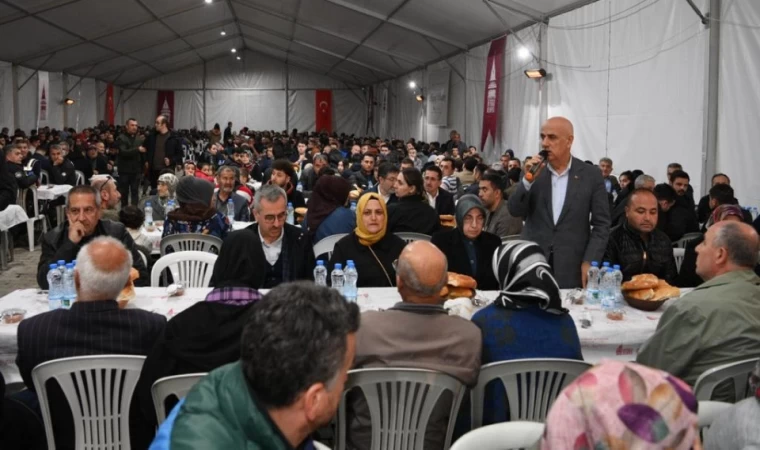 Başkan Güngör İftar Sofrasında Vatandaşlarla Buluştu