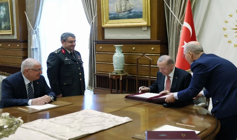 YAŞ kararları ’Resmi’leşti!