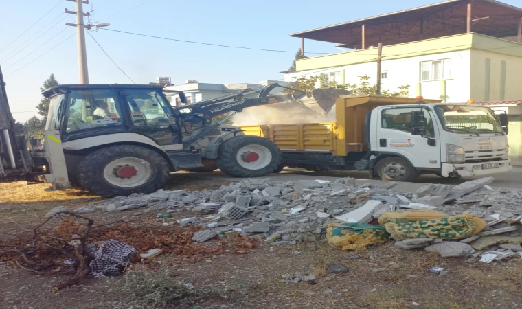 Büyükşehir, İnşaat Atıklarını Temizliyor