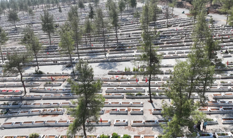 Büyükşehir, Kapıçam Mezarlığı’nda Çevre Düzenlemesini Sürdürüyor