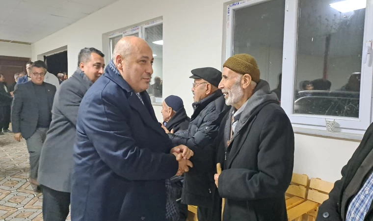 Ceyhan, “Batı mahalleleri evlatlık muamelesi görmekten çıkacak”