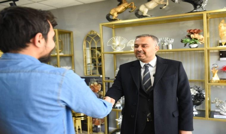 Başkan Adayı Toptaş, Şehit Abdullah Çavuş’ta Vatandaşlarla Buluştu