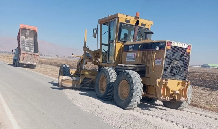 Büyükşehir’den Elbistan’ın 4 Mahallesinde Daha Yol Yenileme Çalışması