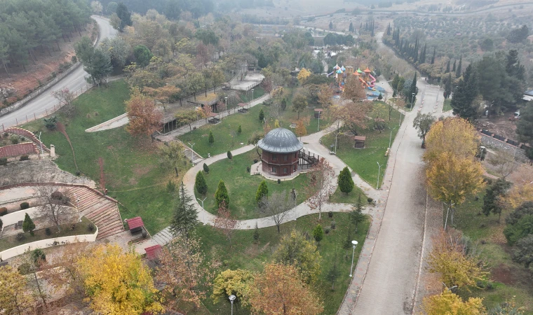 Büyükşehir’den Parklarda Temizlik Seferberliği