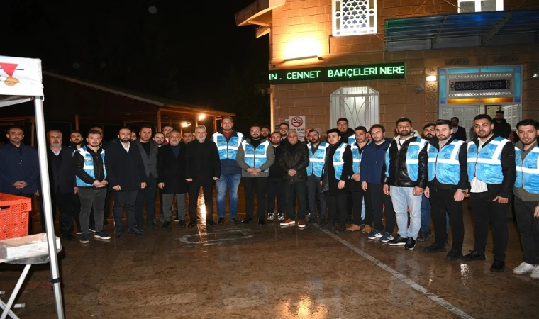 Başkan Görgel, Berat Kandili’nde Uncular Camii’ndeydi