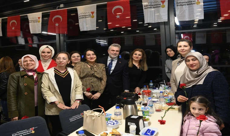 Büyükşehir, Dünya Kadınlar Günü’nde Kadın Personellerini Unutmadı