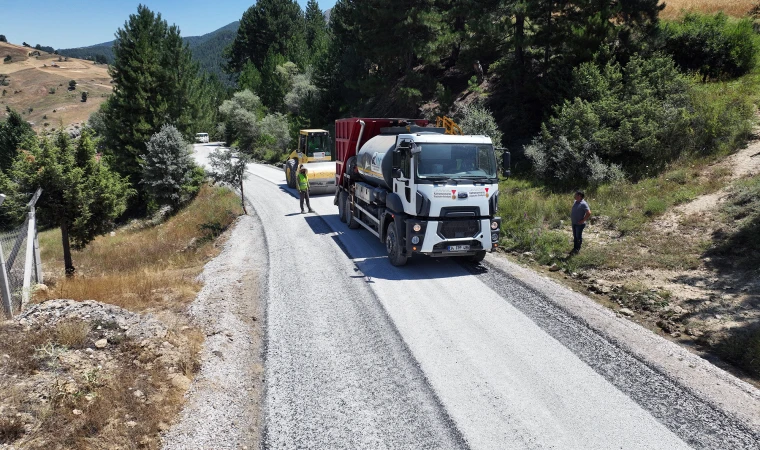 Büyükşehir’den Göksun’a 22 Milyonluk Yol Yatırımı