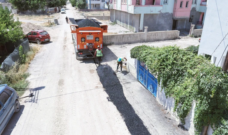 Elbistan’da Altyapının Ardından Yol Konforunu Artıran Çalışmalar