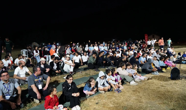 Gençler Başkonuş’ta Gökyüzünü Keşfe Çıktı
