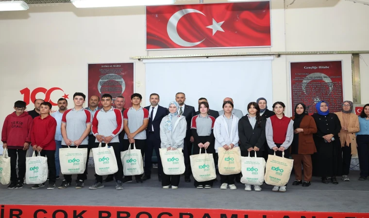 Onikişubat’ta ‘Gönülleri Giydiriyoruz’ Projesi tüm hızıyla devam ediyor