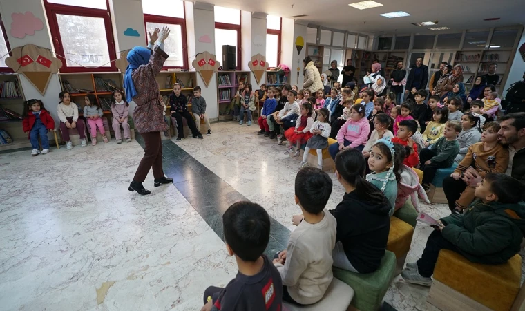 Edebiyat Şehrinde Çocuklara Masal Dinletisi