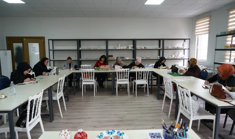 Kadınlar Büyükşehir’in Atölyelerinde Sanatla Hayata Dokunuyor