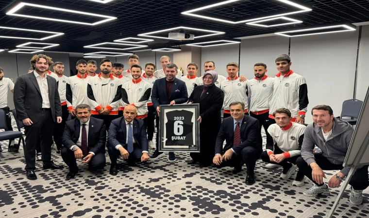 Kahramanmaraş Milletvekillerinden İstiklalspor’a moral ziyareti