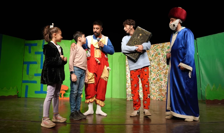 Masalların Renkli Evreni Çocukları Hayran Bıraktı