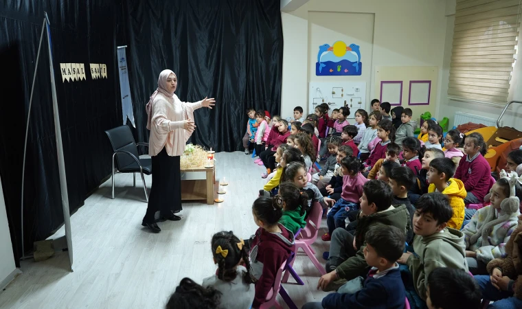 Edebiyatın Şehrinde Minikler Masal Yolculuğuna Çıktı