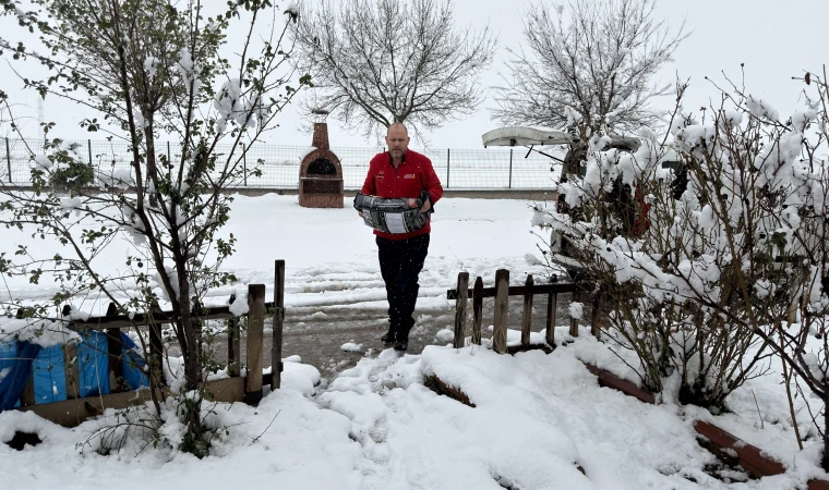 Soğuk Havada Büyükşehir’den Can Dostlara Şefkat Eli