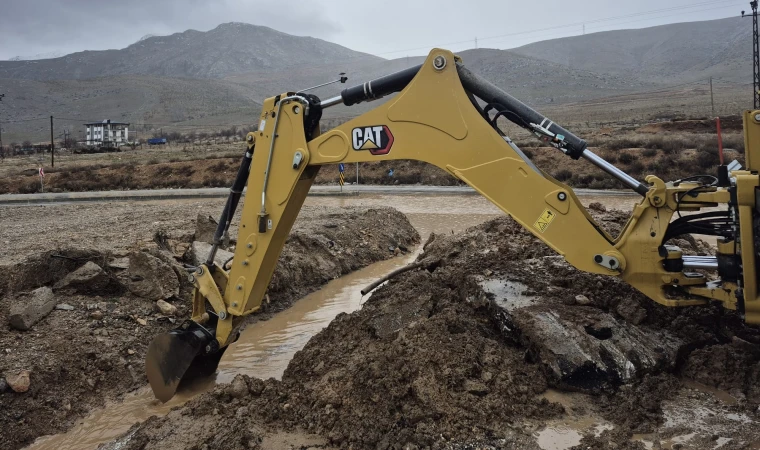 Büyükşehir, Kuzey İlçelerde de Yağışlara Karşı Mücadelesini Sürdürüyor