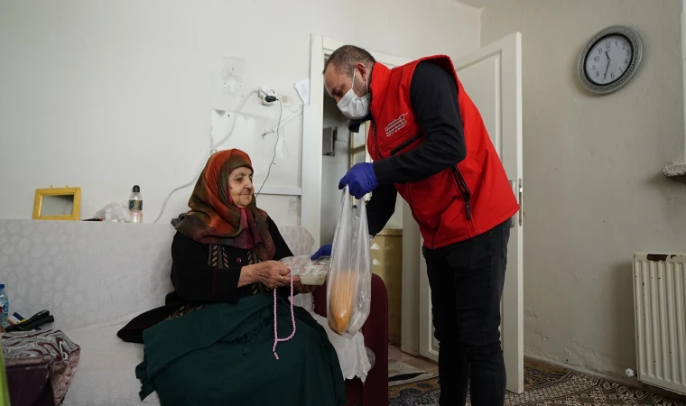 Büyükşehir Ramazan’da da Ulu Çınarların Yanında