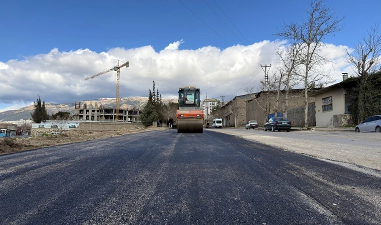 Büyükşehir Dulkadiroğlu’nda Yol Yenilemelerine Devam Ediyor