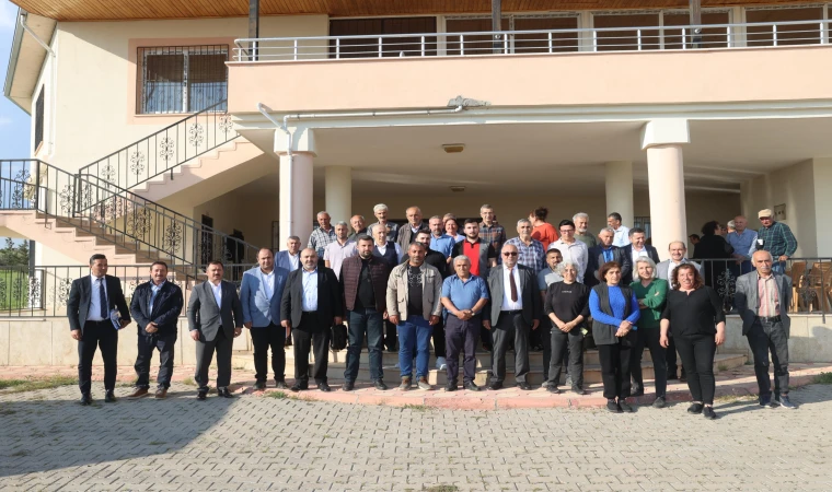 Başkan Akpınar 88. Mahalle Toplantısı’nı Halkaçayırı Mahallesi’nde Gerçekleştirdi