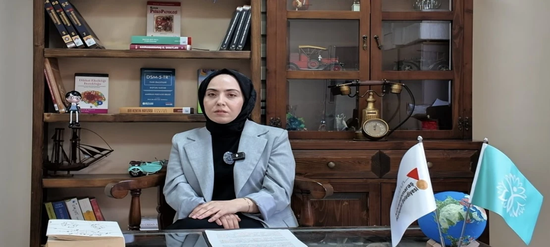 Güçlü Aile İlişkilerinin Anahtarı: Dinlemek, Anlamak ve Saygı Göstermek