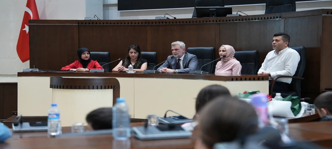Başkan Görgel, Minik Öğrencileri Ağırladı