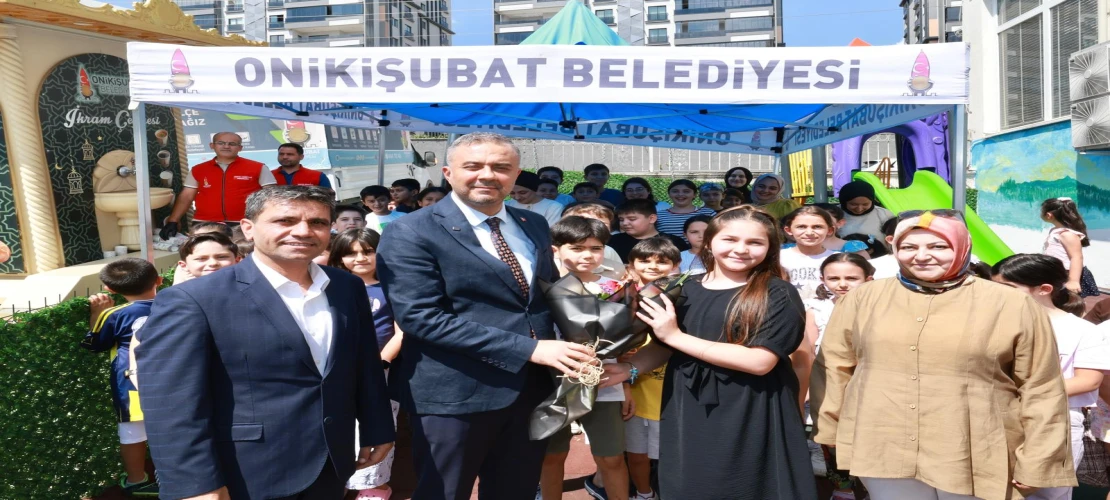 Başkan Toptaş, minik öğrencilerin davetine kayıtsız kalmadı