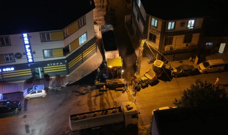 Büyükşehir’den Dulkadiroğlu Yahya Kemal’de Gece Asfalt Mesaisi