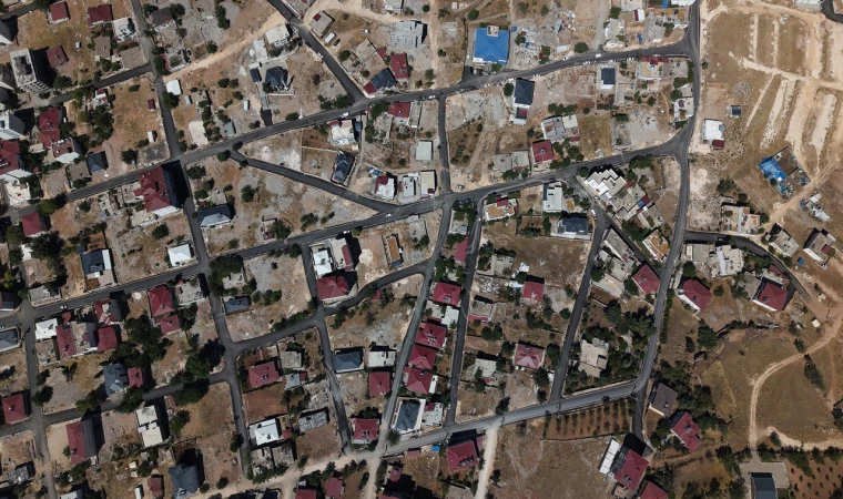 Büyükşehir, Pazarcık’ın Yol Ağını Sıcak Asfaltla İlmek İlmek Örüyor