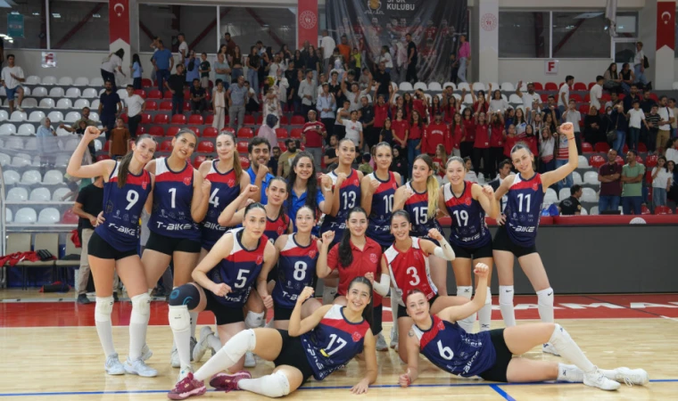 Büyükşehir’in Sultanları Lige Fırtına Gibi Başladı