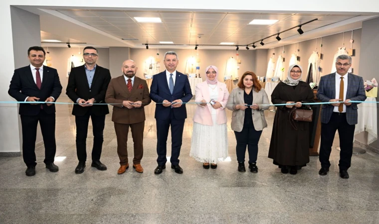 KSÜ’de “Zarfı Açılmamış Mektuplarda Annemin Duası” Sergisi Açıldı