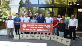 Öğrencilerden Sami Dedelerine Geçmiş Olsun Ziyareti