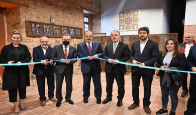 ’Konuşan Yazılar’ sergisi Bursalılarla buluştu