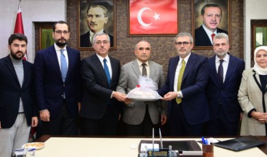 “Şehrimize Hizmet Noktasında Yüksek Koordinasyonla Çalışıyoruz”