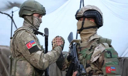 Azerbaycan Savunma Bakanı: 'Kardeş Yumruğu'nun barış ve güvenlikte rolü büyük