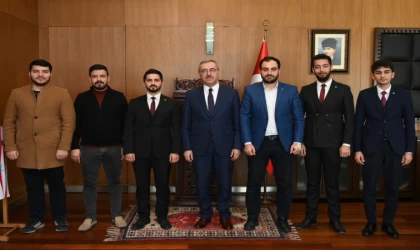 Başkan Güngör: “Gençlerimizle Beraberiz, İç İçeyiz”